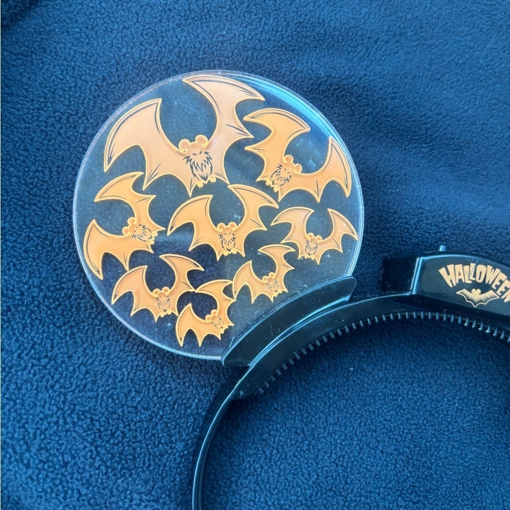 Disney Parks Mickey Ears Halloween Orange Animated Light Up Bats Headband Rare - Picture 2 of 6